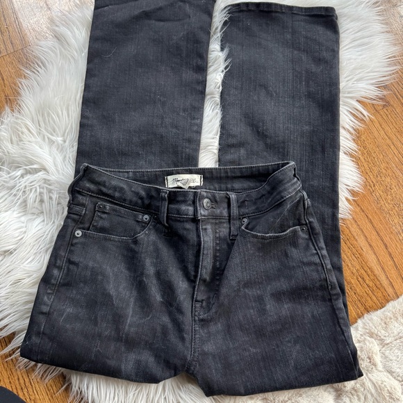 Madewell Curvy Kick Out Crop Jean in black Rinse Wash - Picture 5 of 14